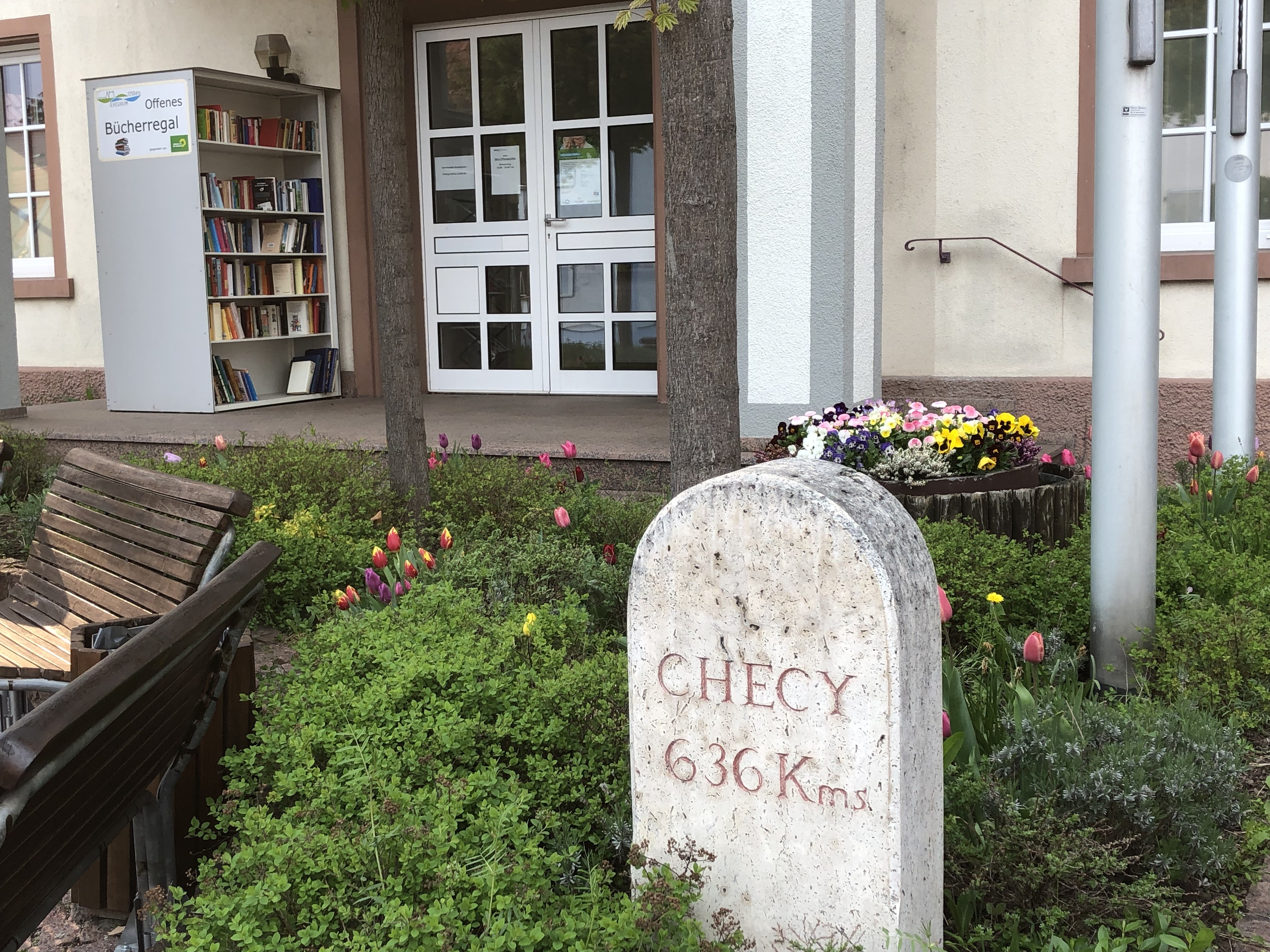 Stele checy mairie 2 3